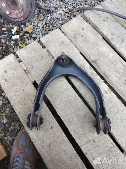 Рычаг передний правый Lexus Gs430 UZS190 3uzfe