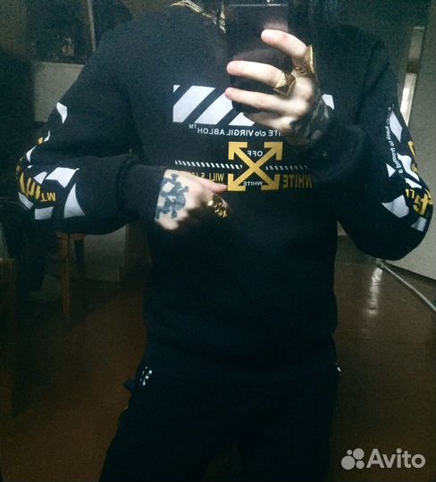 Кофта off white