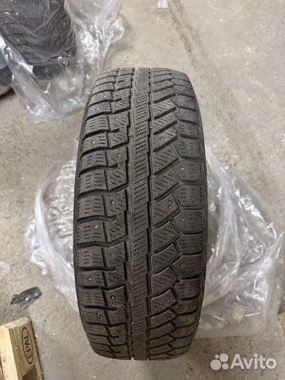 Nokian Tyres Hakkapeliitta 9 195/65 R15