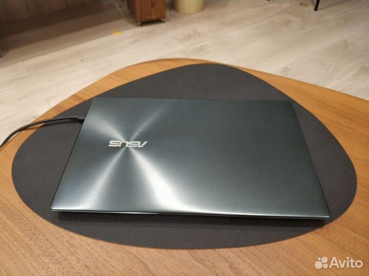 Asus Zenbook ux325e oled i5 2022 13,3 512gb металл
