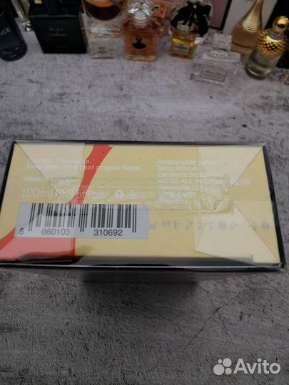 Escentric Molecules Molecule 01 + Mandarin