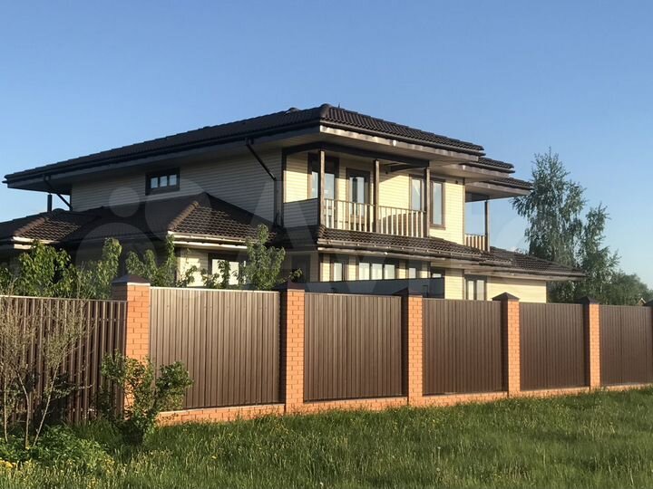 Дом 323 м² на участке 21 сот.