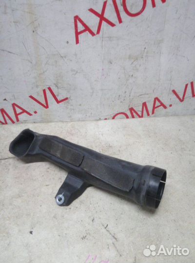 Патрубок воздушного фильта toyota hiace