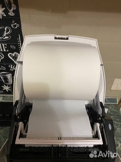 Диспенсер для бумажных полотенец Kimberly-Clark