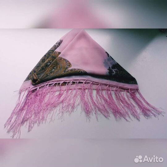 Женский платок с бахромой