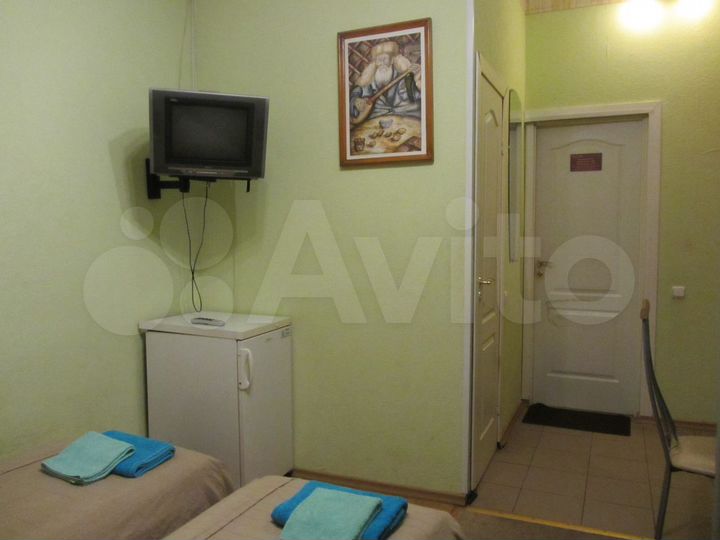 Комната 15 м² в 4-к., 1/5 эт.