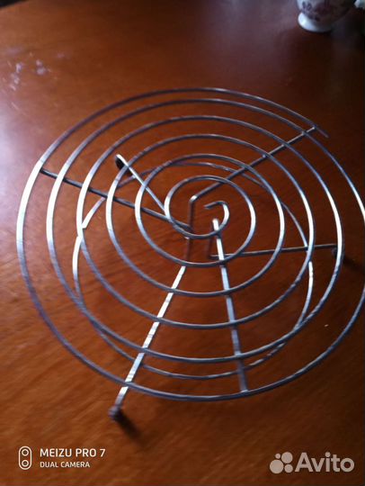 Рещетка и книга рецептов для микроволновки