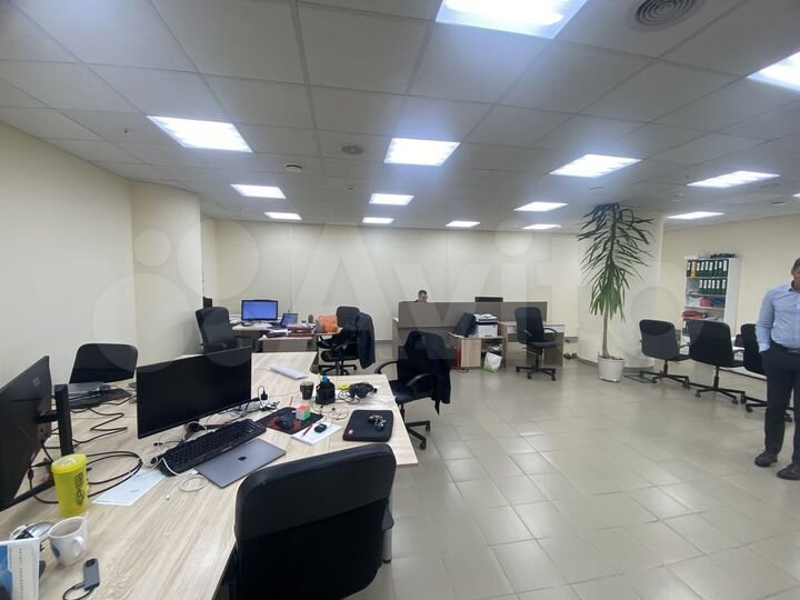 Помещение свободного назначения в БЦ Высоцкий 106