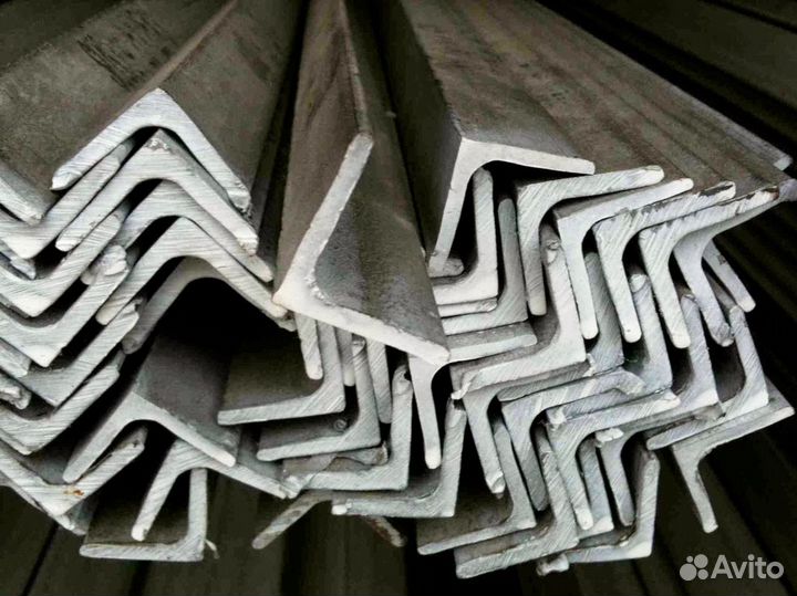 Уголок стальной 70х70х5