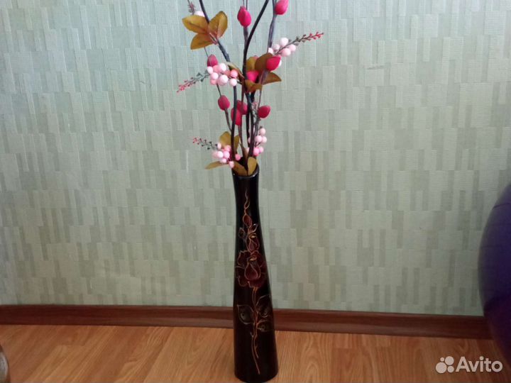 Ваза с декором
