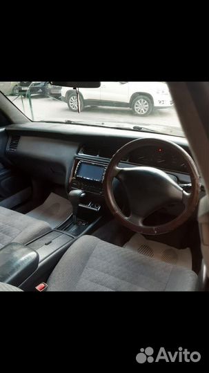Toyota Crown, 1994