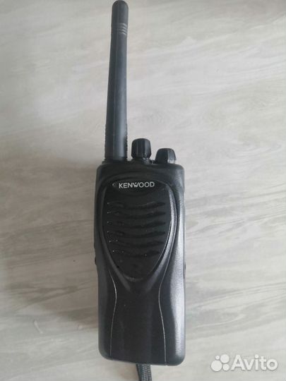Рация Kenwood