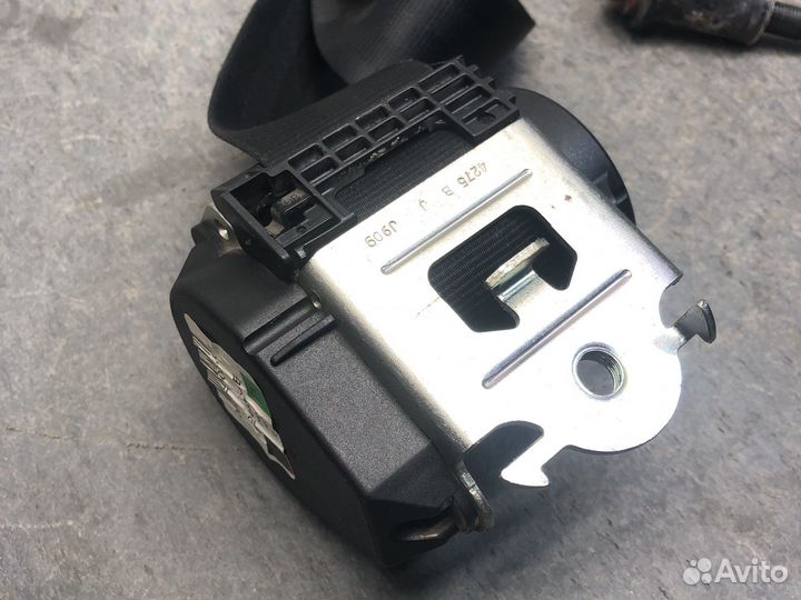 Ремень безопасн пер прав Nissan Almera g15