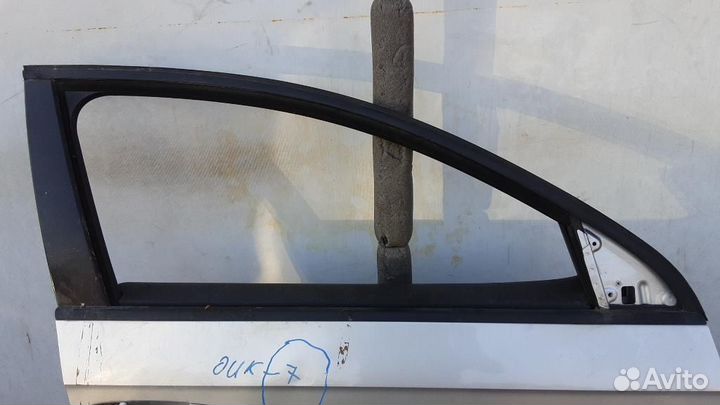 Дверь передняя правая Volkswagen Passat