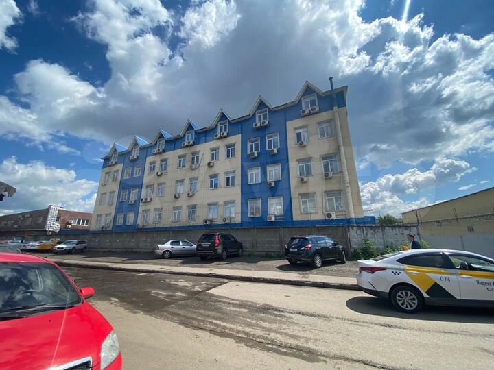 Хостел гостиница рядом с метро, 4221 м²