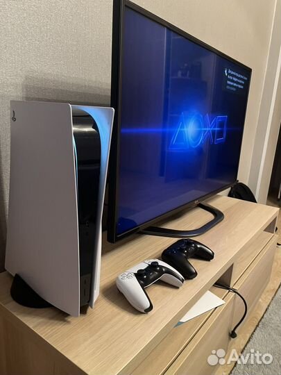 Игровая приставка Sony PlayStation 5, с дисководом