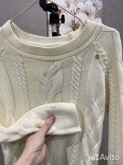 Свитер женский