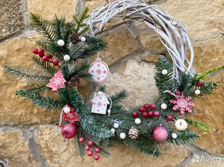 Новогодний венок ручной работы
