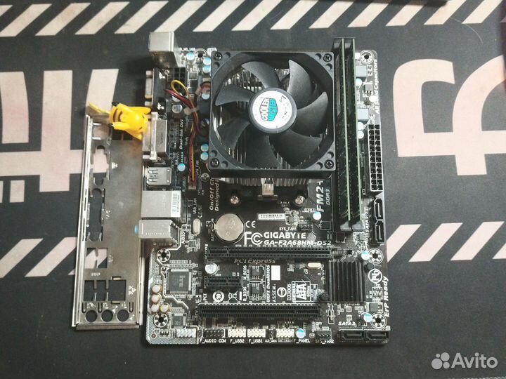 Материнская плата с процессором AMD A8-7600