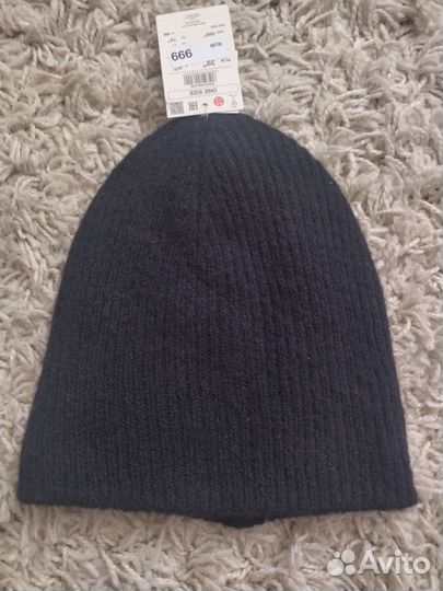 Новая шапка Reserved