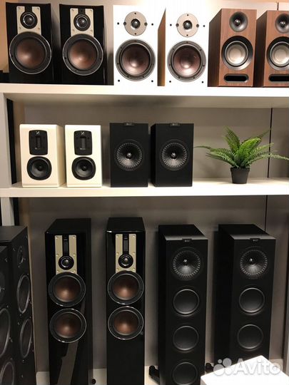 Комплект акустики 5.0 KEF Q550, Q150, Q250C Walnut