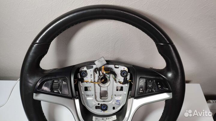 Руль Шевроле Круз оригинальный