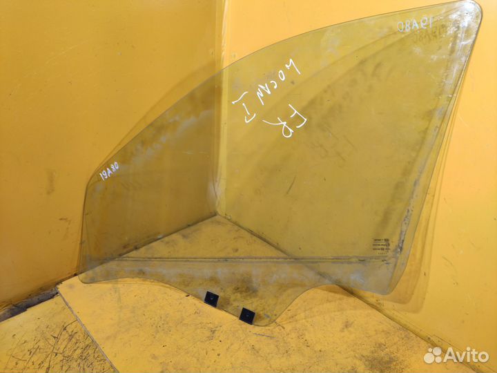 Стекло переднее правое для Renault Logan 1