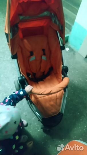 Прогулочная коляска