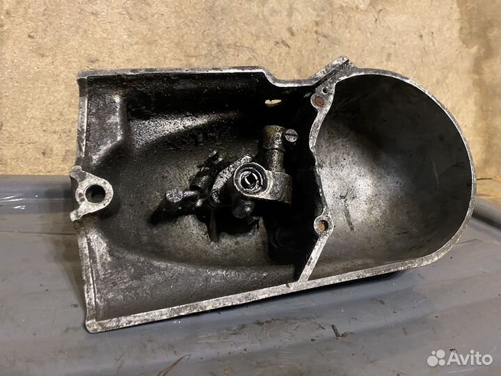 Правая крышка картера Ковровец к-175