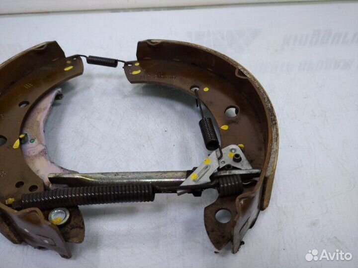 Колодки тормозные задние левые Volkswagen Polo 6