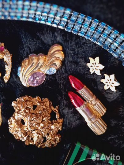 Винтажная бижутерия США, клипсы, брошки