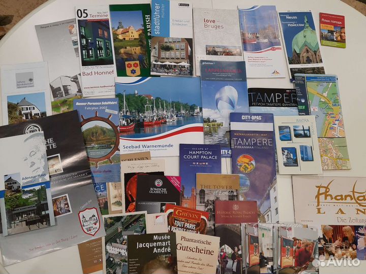 Буклеты,карты,путеводители,журналы европейские