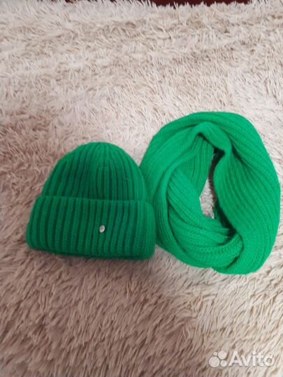 Комплект шапка и снуд женский