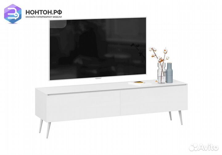 Тв-тумба с опорами Глосс белый глянец