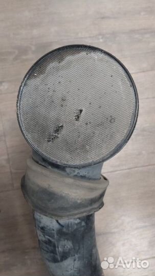 Патрубок воздушного фильтра Volkswagen Touareg 1