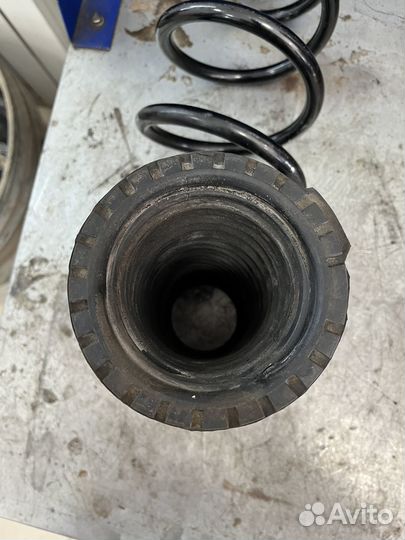 Пружина передняя левая civic 4d