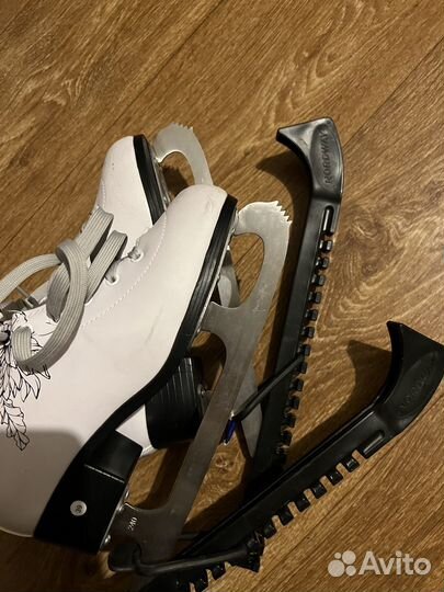 Коньки фигурные 38-39 размер