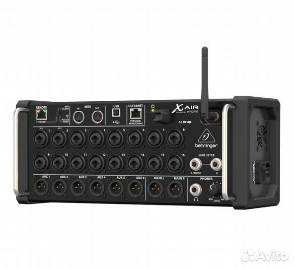 Behringer XR18 цифровой рэковый микшер