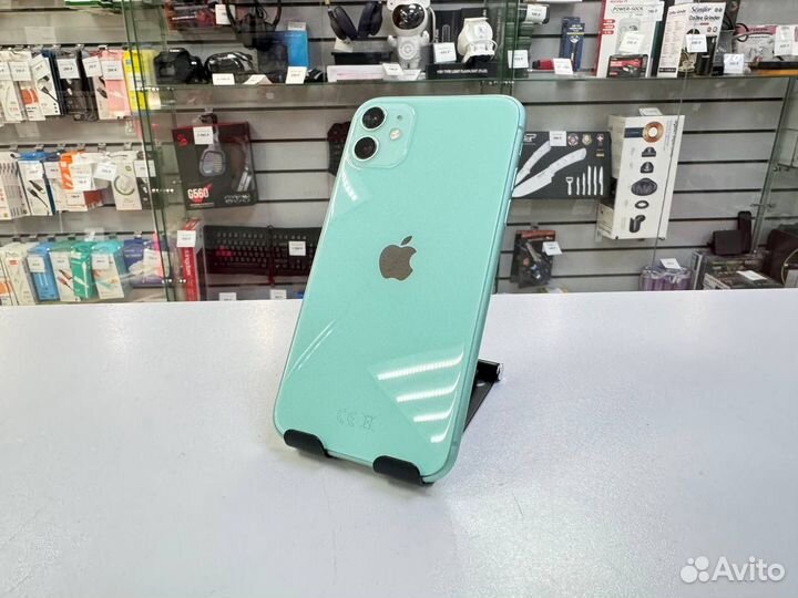 iPhone 11, 64 ГБ