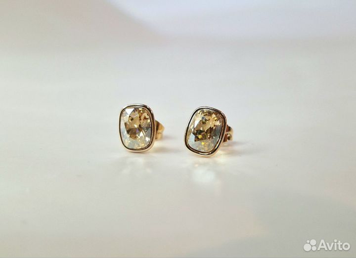 Swarovski серьги пусеты