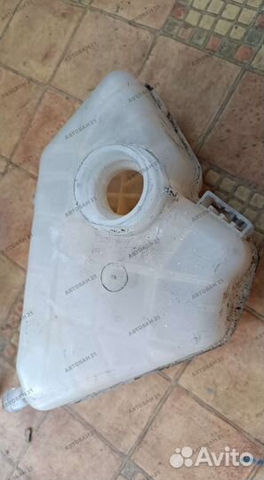 Бачок Форд Фиеста mk6