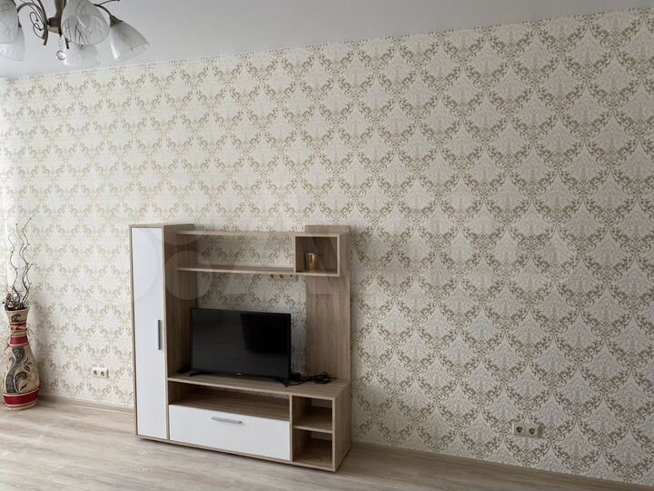 1-к. квартира, 50 м², 8/17 эт.