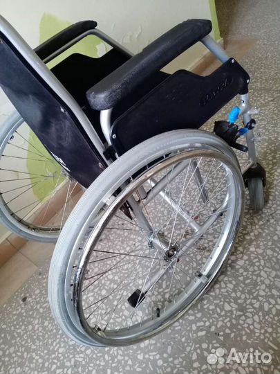 Коляска инвалидная 2