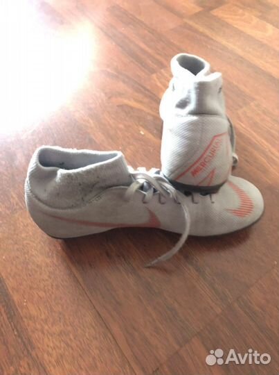 Футбольные бутсы 40 размер