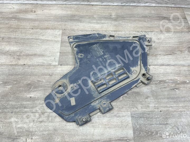 Пыльник двигателя нижний левый Duster 1 / Дастер