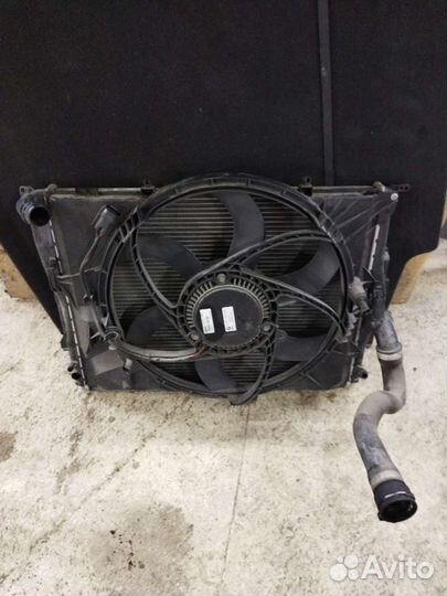 Радиатор охлаждения двигателя Бмв е90/е87/е92