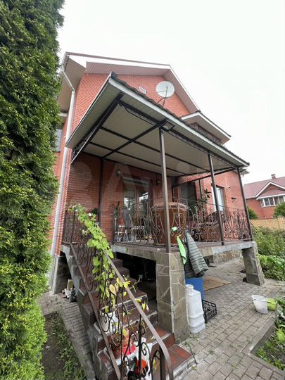 Коттедж 251,5 м² на участке 20 сот.