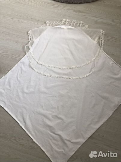 Пеленка-уголок на выписку с кружевом