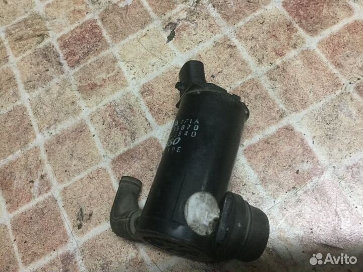 Моторчик омывателя стёкол Тойота Лексус