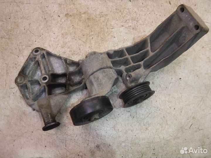 Кронштейн генератора Mercedes Benz W168 A-class